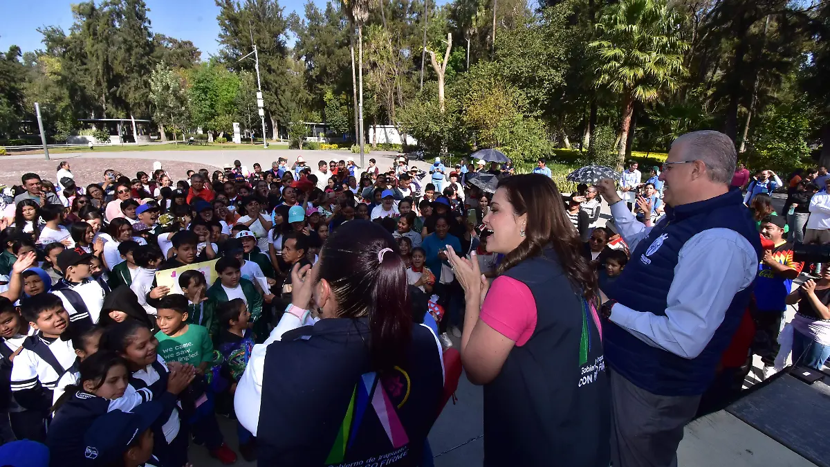 Campamanto Educando en familia.- Ricardo Sanchez.- El Sol de Irapuato (2)